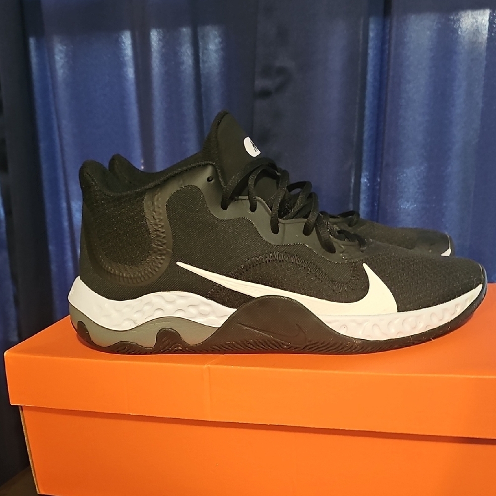 Nike Black and White Athletic Sneakers